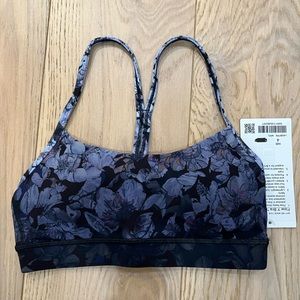 NWT Lululemon Flow Y Bra Nulu | Size 4 Navy Floral